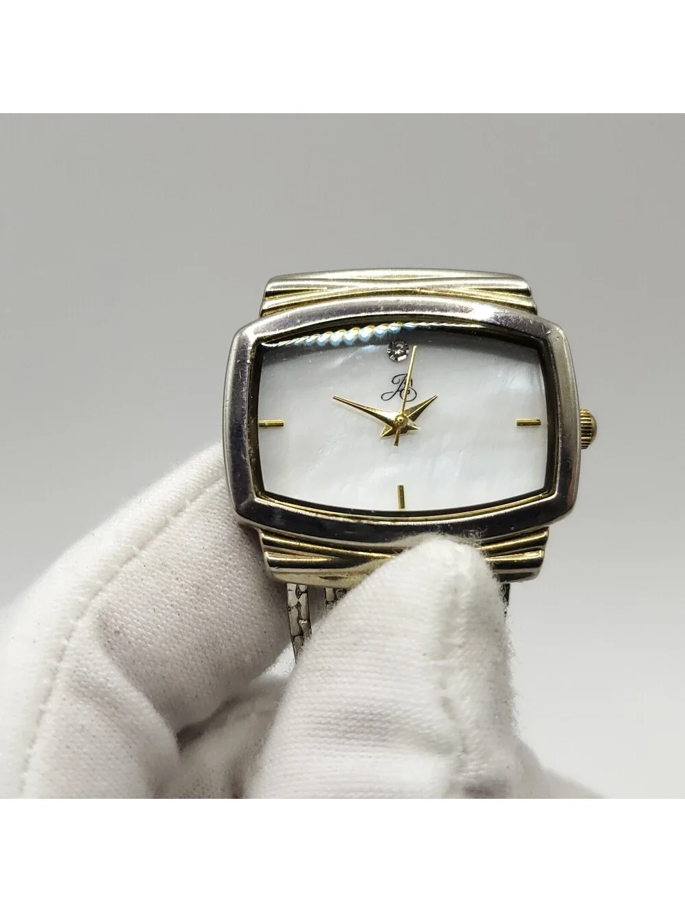 Jaclyn Smith Rectangle Quartz MOP Womens Watch 28mm Silver Tone New Battery